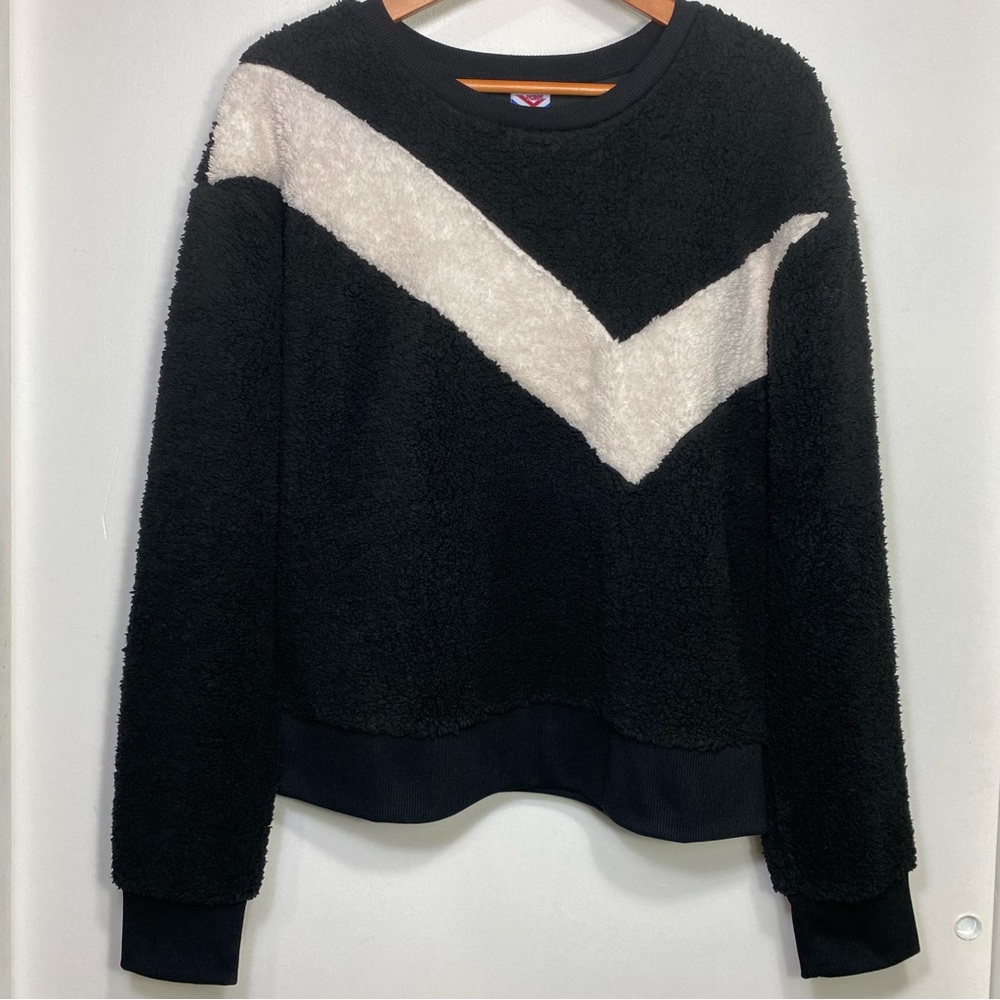 Pony Black White Sherpa Long Sleeves Women’s Pullover Sweaters, Size XL